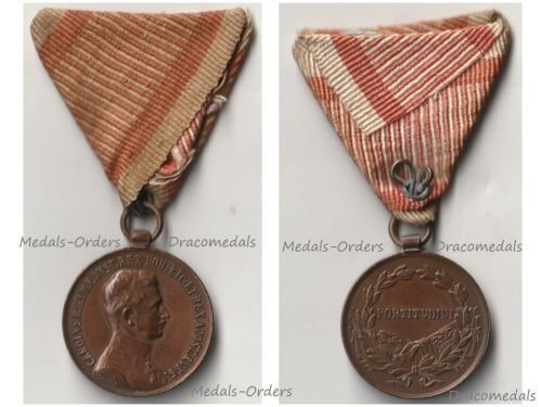 Austria Hungary WW1 Bronze Fortitudini Medal for Bravery 3rd Class Kaiser Karl 1917 1918 by Kautsch