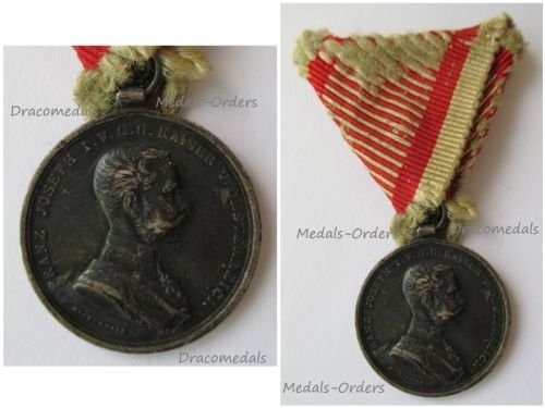 Austria Hungary WW1 Small Silver Tapferkeit Bravery Medal 2nd Class Kaiser Franz Joseph 1914 1916 by Tautenheyn Marked by the Vienna Mint