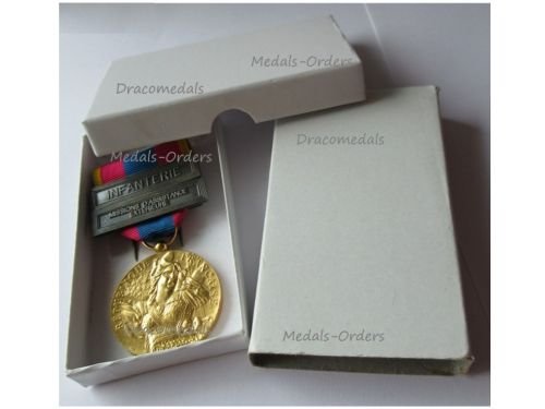 France National Defense Medal 1982 Gold Class with Bars Infanterie & Missions d'Assistance Exterieure Boxed