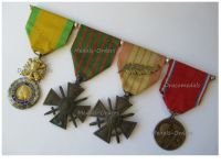 France WW1 WW2 Set of 4 Medals (Verdun by Vernier, Valor & Discipline Medal, War Cross 1917 & 1939 with Palm) 