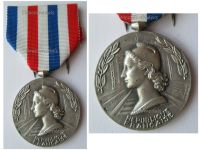 France Silver Honor Medal of Railroads 3rd Type Attributed to Female 1970 by the Paris Mint