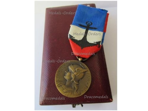 France WW2 French Navy Bronze Medal of Honor for Civil Personnel by the Paris Mint Named Dated 1946 Boxed