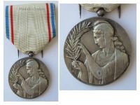 France WW1 Medal of National Recognition & Gratitude Silver Class by Delannoy & the Paris Mint