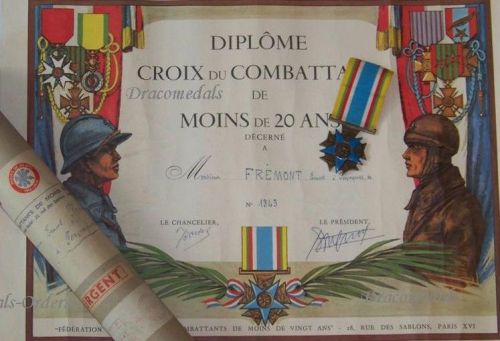France WW1 Young Combatant Medal for Soldiers Under 20 Years of Age by Decat with Diploma & Tube