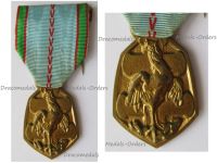 France WW2 Commemorative Medal 1939 1945 Gilt Type by the Paris Mint 
