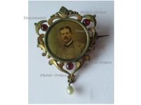 Germany WW1 Prussian Veteran Brooch Framed Photo in Civilian Attire