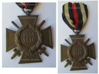 Germany WW1 Hindenburg Cross with Swords for Combatants Maker G10