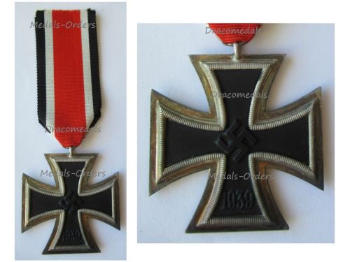 Germany WW2 Iron Cross 2nd Class 1939 Maker 33