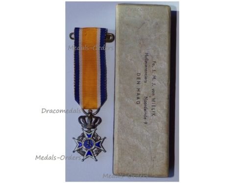 Netherlands WW1 Order of Orange Nassau Knight's Cross Boxed by M. J. Wielik MINI