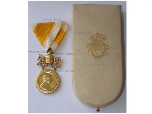 Vatican Bene Merenti Gold Medal of Pope Pius XI for the Swiss Guard 1922 1939 by Marschall Boxed